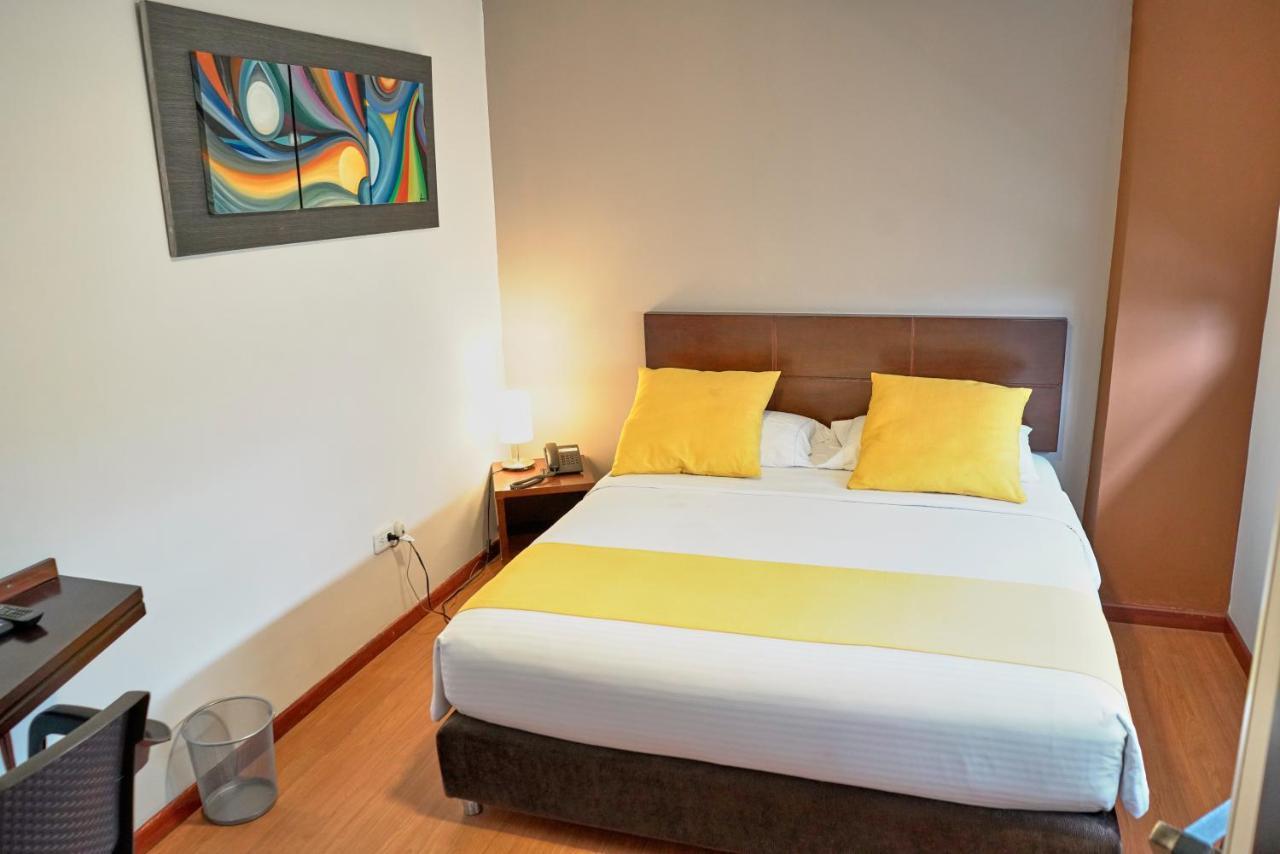 Hotel Volare Armenia  Bagian luar foto