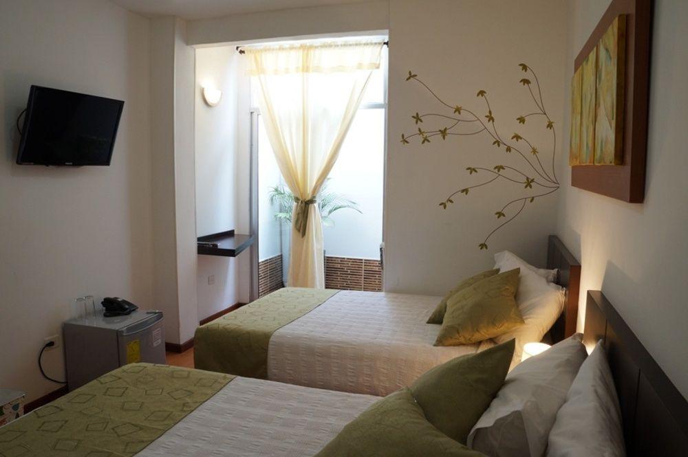 Hotel Volare Armenia  Bagian luar foto